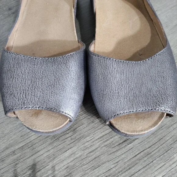 Dansko Marcy Women's Sandals, Pewter Metallic Silver Size 41 US 11 - Picture 6 of 8